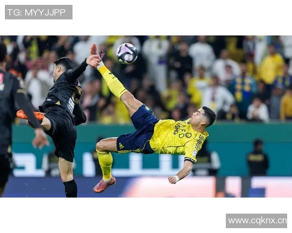 C罗精彩垫射破门却因越位被判无效令人惋惜的瞬间